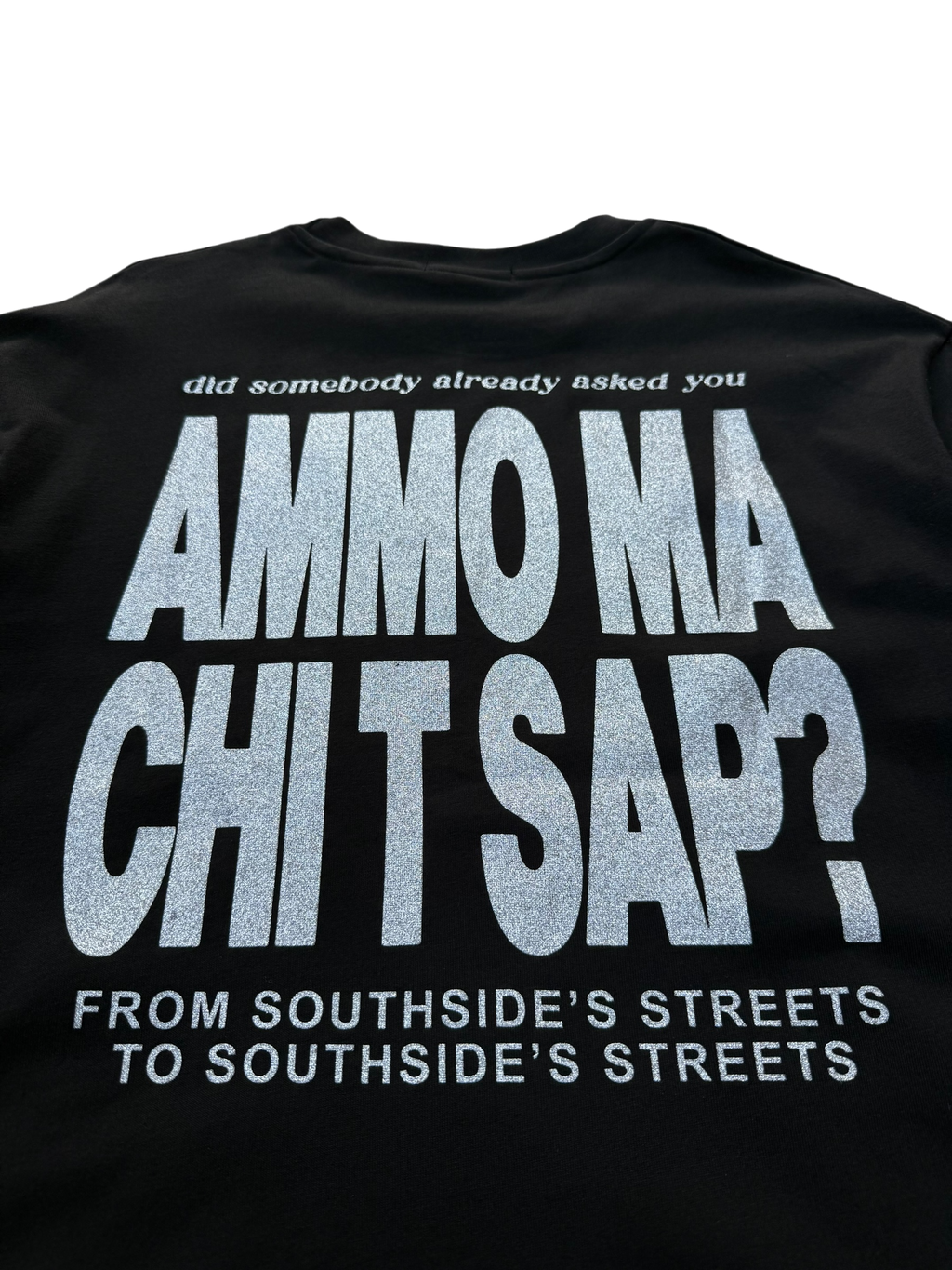 T-Shirt BoxyFIt Scritta Retro “AMMO MA CHI T SAP?” argentata brillantinata