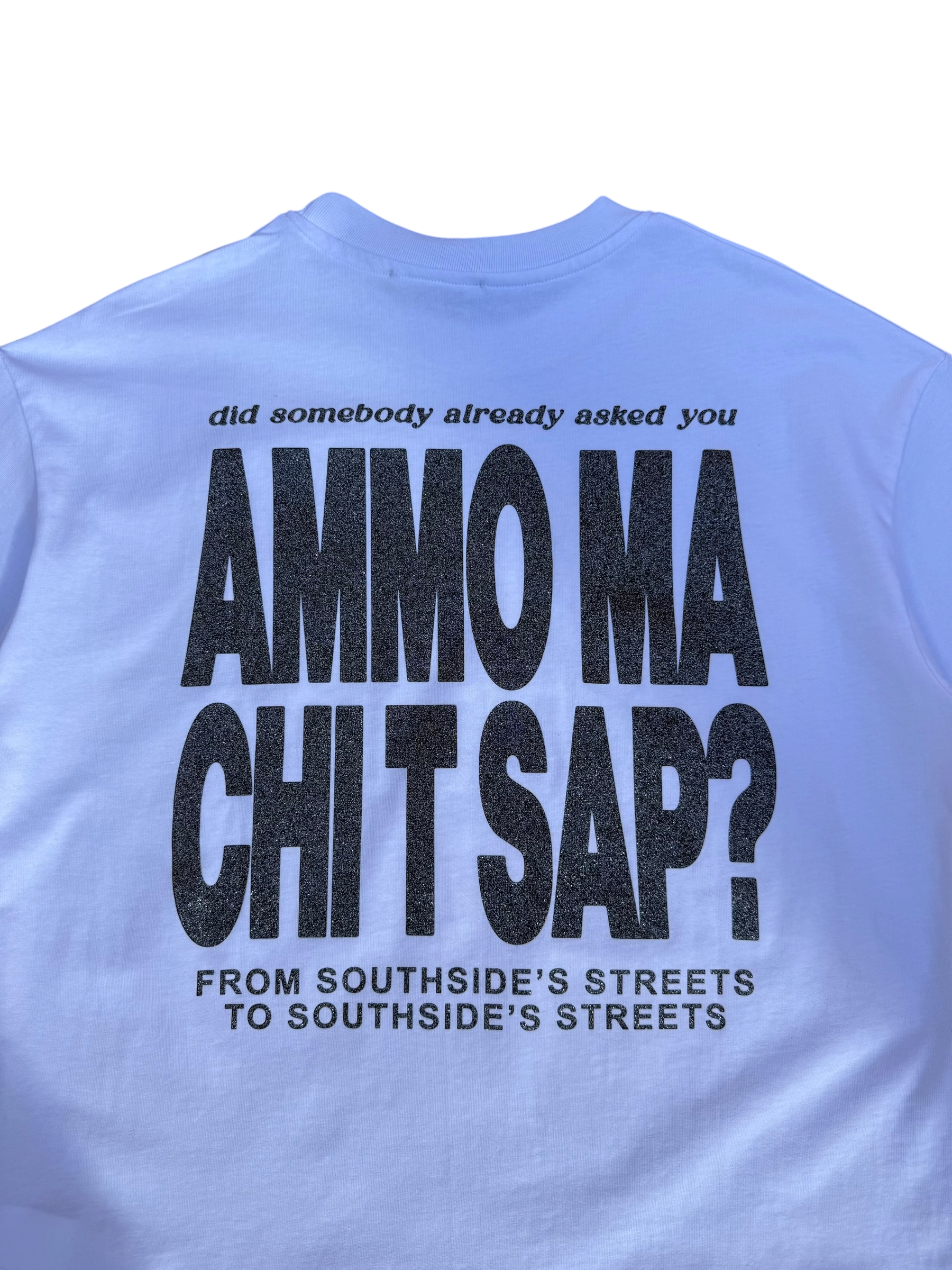 T-Shirt BoxyFit Scritta Retro “AMMO MA CHI T SAP?” argentata brillantinata
