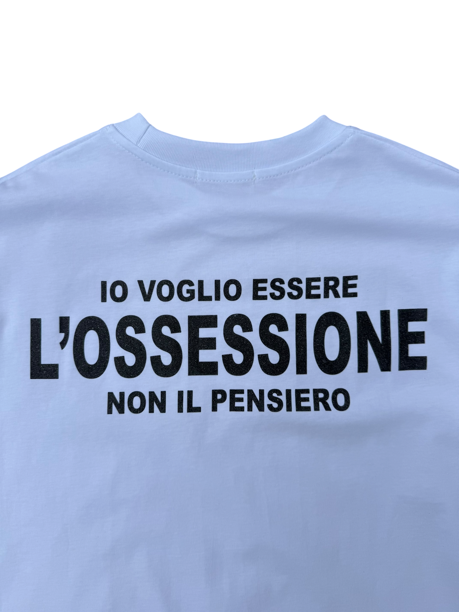 T-Shirt BoxyFit Scritta Retro " IO VOGLIO ESSERE L'OSSESSIONE NON IL PENSIERO" Nera Brillantinata